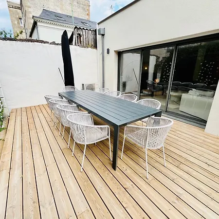 Semesterbostad Hypercentre, Spacieux, Lumineux, La Maison Du Rempart Tours