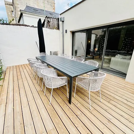 Holiday home Hypercentre, Spacieux, Lumineux, La Maison Du Rempart Tours
