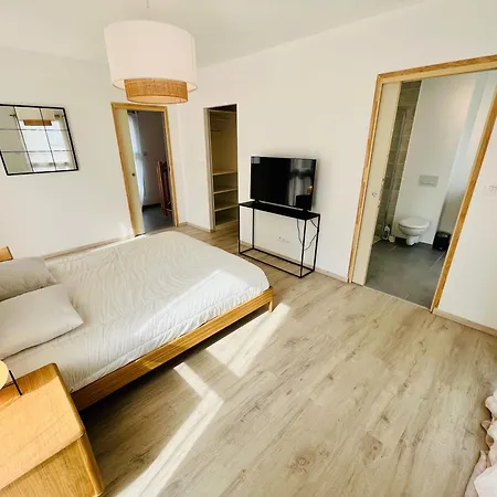 Hypercentre, Spacieux, Lumineux, La Maison Du Rempart Holiday home *