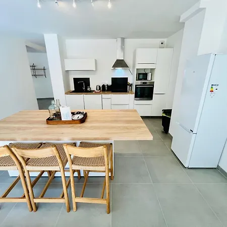 Hypercentre, Spacieux, Lumineux, La Maison Du Rempart * Tours