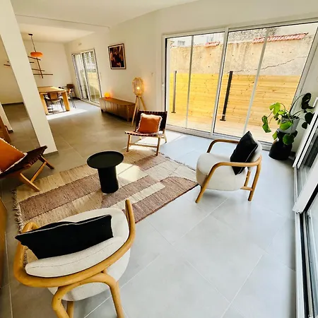 Hypercentre, Spacieux, Lumineux, La Maison Du Rempart