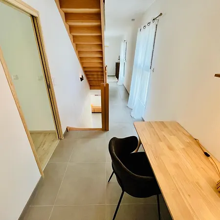 Semesterbostad Hypercentre, Spacieux, Lumineux, La Maison Du Rempart *