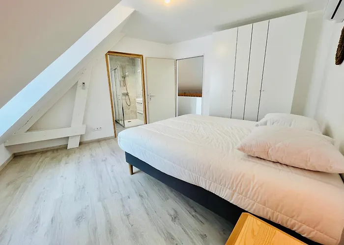 Hypercentre, Spacieux, Lumineux, La Maison Du Rempart *