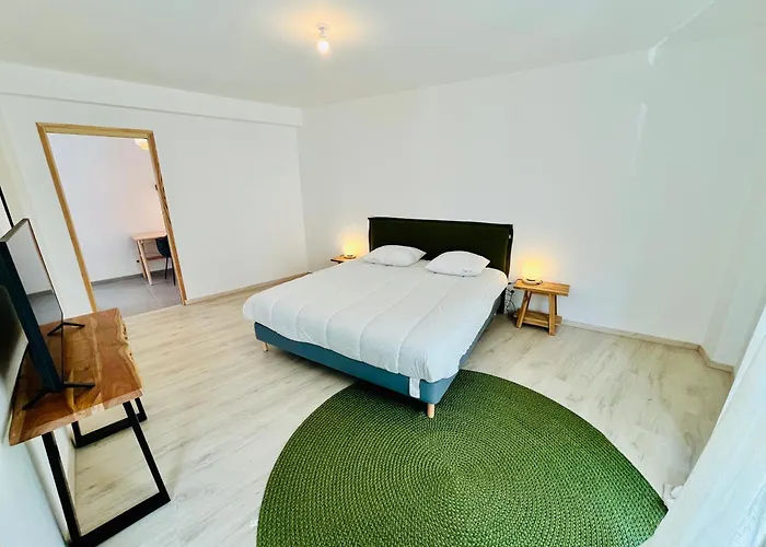 Prázdninový dům Hypercentre, Spacieux, Lumineux, La Maison Du Rempart