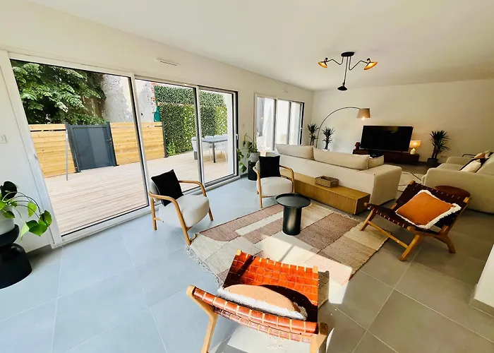 Hypercentre, Spacieux, Lumineux, La Maison Du Rempart Prázdninový dům Tours