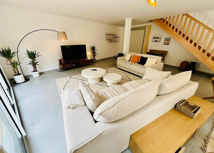 Hypercentre, Spacieux, Lumineux, La Maison Du Rempart *