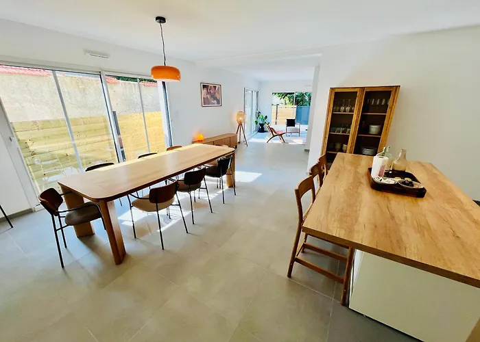 Hypercentre, Spacieux, Lumineux, La Maison Du Rempart * Tours